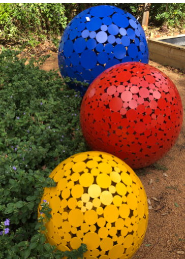 G000150 Coloured spheres
